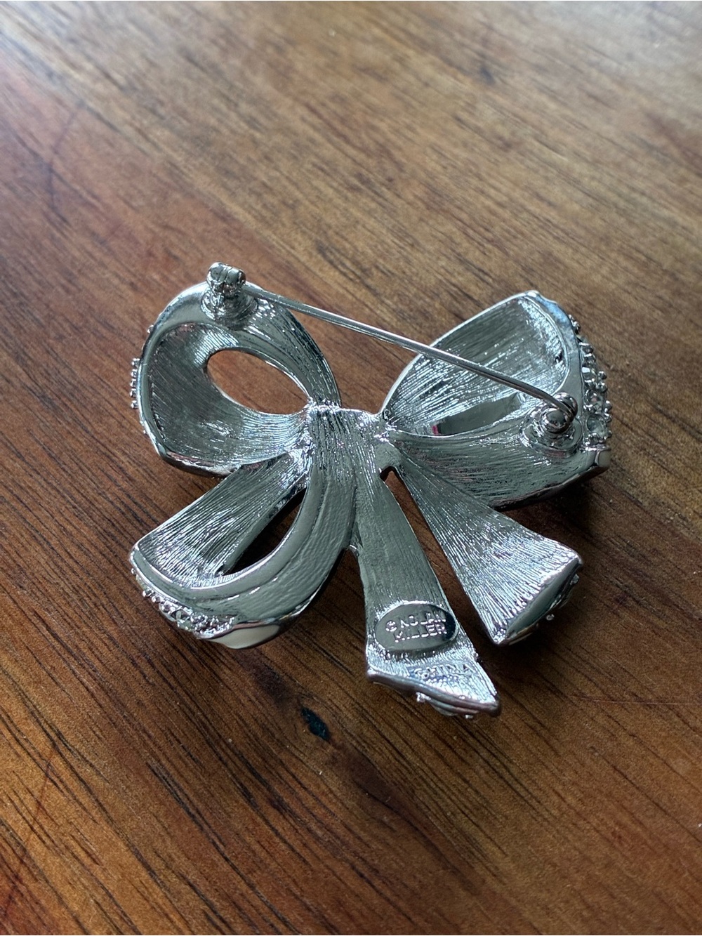 Nolan Miller Shining Spirit Bow Brooch Pin Vintage Silver Tone Rhinestones - Picture 11 of 12